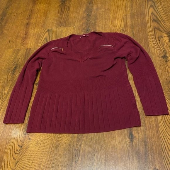 San Francisco Pretty Wine Red Stretch Knit V Neck Sweater With Zipper Accents - Picture 5 of 10